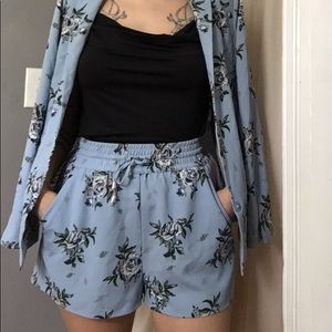 Bnwot H&M floral shorts and blazer set